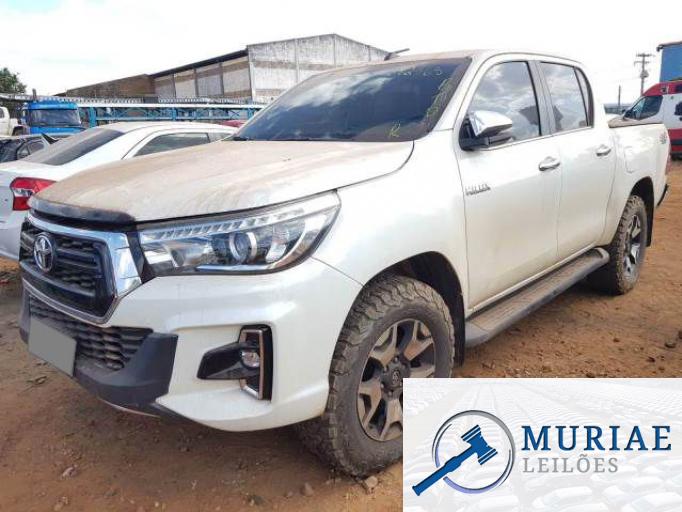 TOYOTA HILUX 20/20