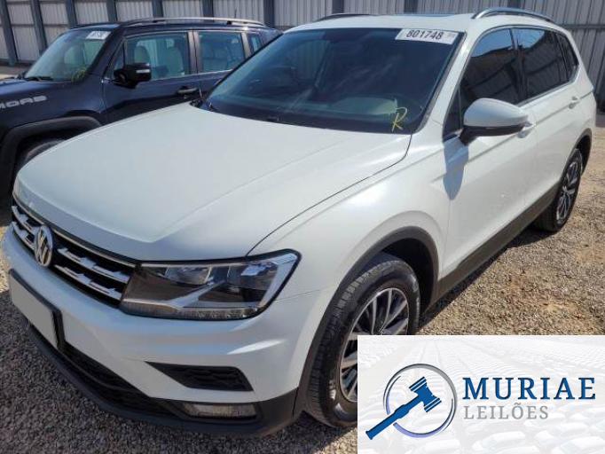 VOLKSWAGEN TIGUAN 20/20