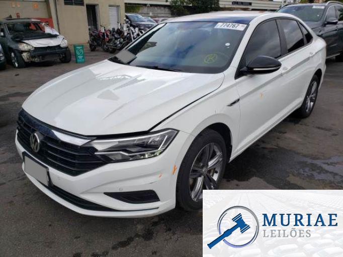 VOLKSWAGEN JETTA 18/18