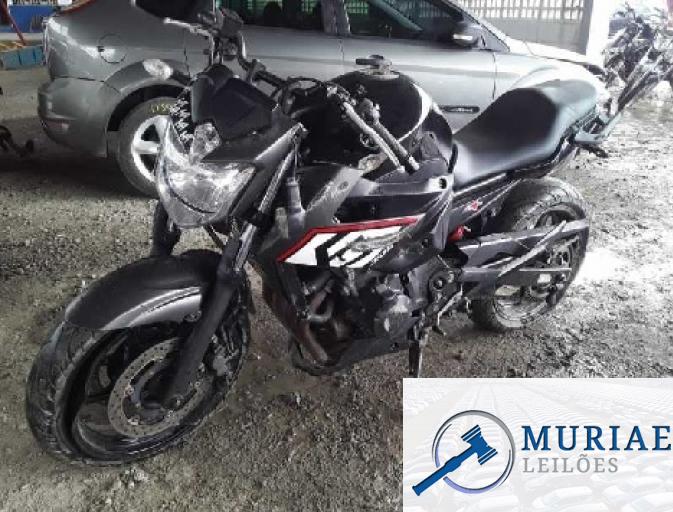 YAMAHA XJ6 13/13