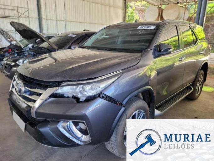 TOYOTA HILUX SW4 18/19