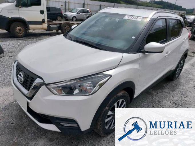NISSAN KICKS 18/18