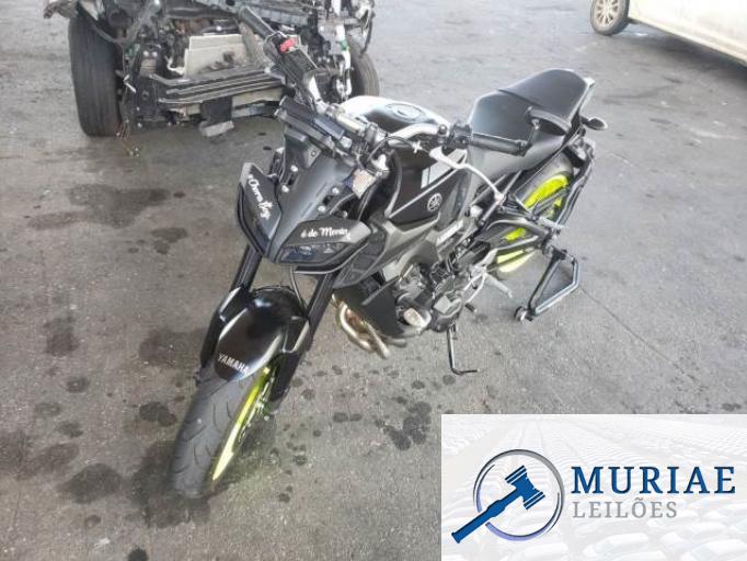 YAMAHA MT-09 850 21/21