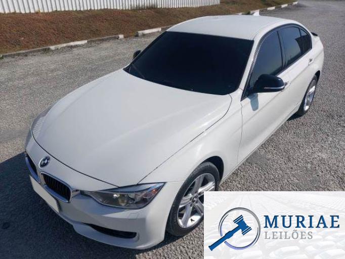 BMW 320I 13/14
