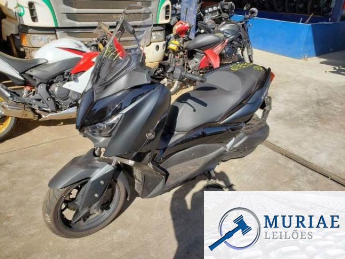 YAMAHA XMAX 250 22/22